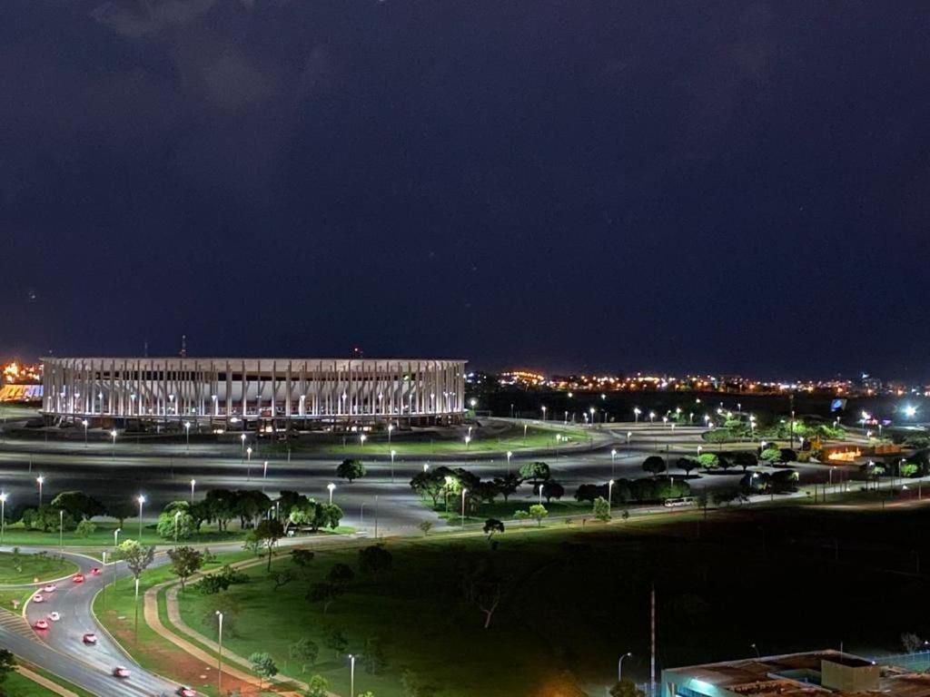 Flat Encantador No 7º Com Vista Pra Torre De Tv Brasília Eksteriør bilde