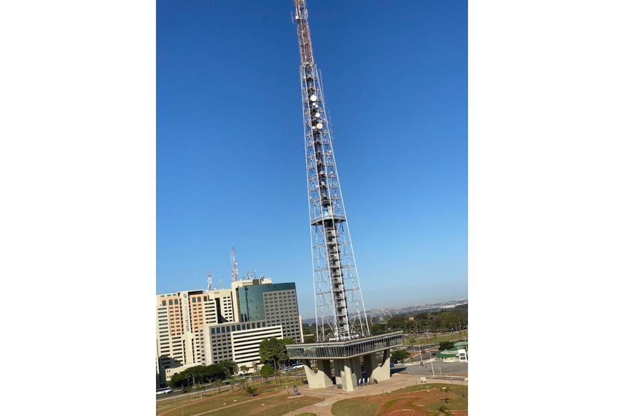 Flat Encantador No 7º Com Vista Pra Torre De Tv Brasília Eksteriør bilde